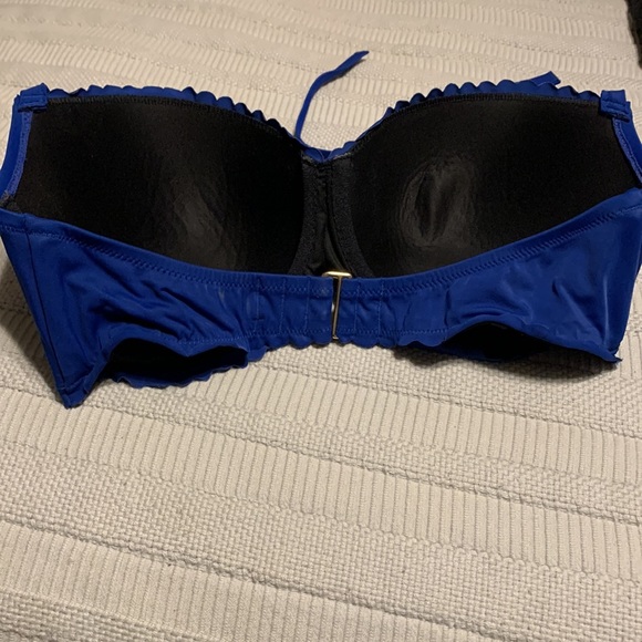 Victorias Secret 36DD blue bikini halter swimsuit top with scallop detail - Picture 4 of 6